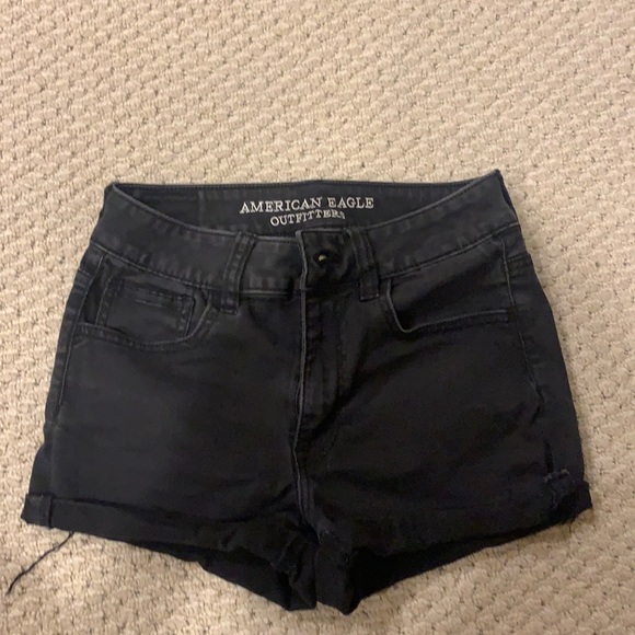 Black shorts from American Eagle Outfitters size 4 - Picture 1 of 2